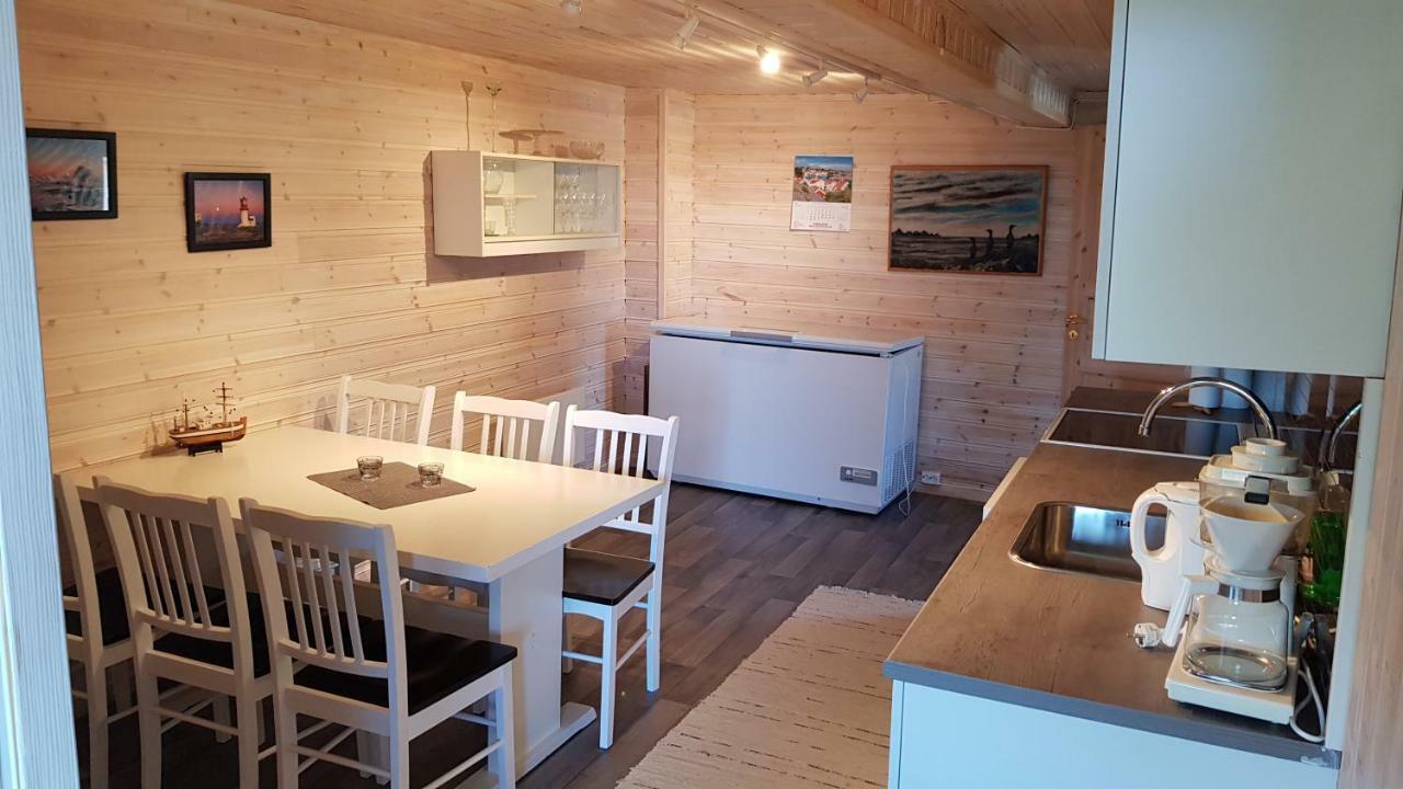 Farmer Apartment Laukvik Exterior photo